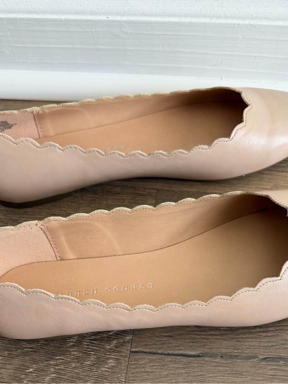 NWOT LC Lauren Conrad Giselle Blush Beige Scalloped Ballet Flats Size 7.5 - Picture 3 of 6